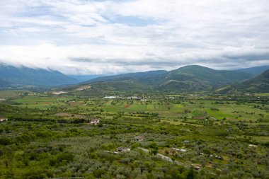 L 'Alquila' daki Tarım Alanları - İtalya