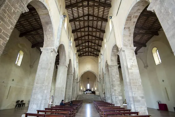 Venere Abbey 'de San Giovanni - İtalya