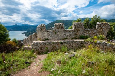 Cefalu Kalesi - Sicilya - İtalya