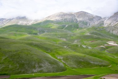 Monti Sibillini Ulusal Parkı - İtalya