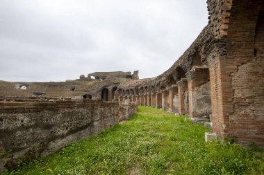 Capua Amfitiyatrosu Santa Maria Capua Vetere - İtalya