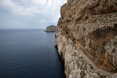 Neptune Grotto Merdivenine Erişim - Sardunya - İtalya