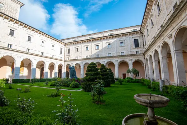 Montecassino Manastırı - İtalya