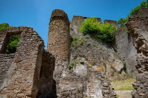 Antica Monterano 'nun kalıntıları - İtalya