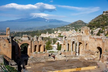 Yunan Taormina Tiyatrosu - İtalya