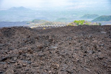 Etna Dağı Lav Tarlaları - İtalya