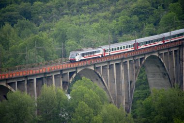Campania Bölgesindeki Demiryolu - İtalya