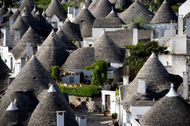 Trulli Kireçtaşı Evleri - Alberobello - İtalya