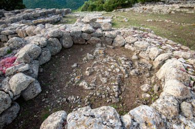 Santa Vittoria 'nın Nuragic Mabedi - Sardunya - İtalya
