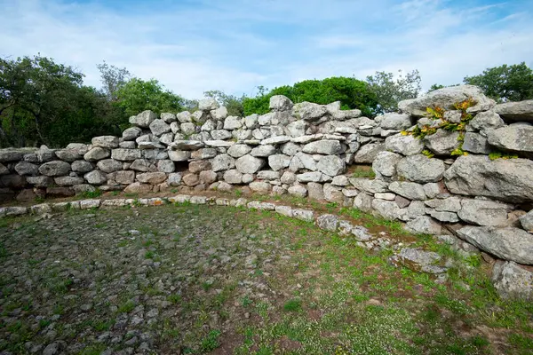 Santa Vittoria 'nın Nuragic Mabedi - Sardunya - İtalya