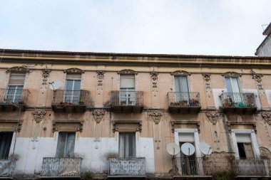 Konut Binaları - Caserta - İtalya