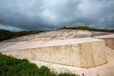 Kretto Burri Beton Sahası - Sicilya - İtalya