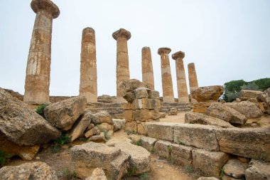 Tapınaklar Vadisi 'ndeki Heracle Tapınağı - Agrigento - İtalya