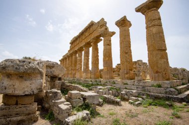 Selinunte Arkeoloji Parkındaki C Tapınağı - Sicilya - İtalya