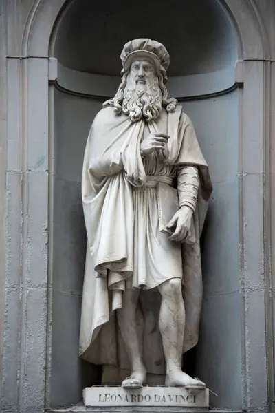 Statue Leonardo Vinci Stock Image