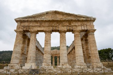 Segesta Tapınağı - Sicilya - İtalya