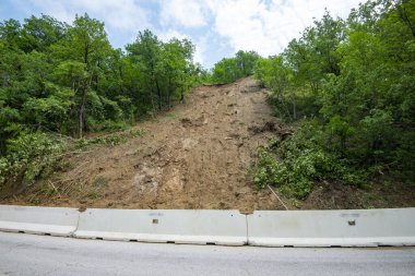 Kırsal Bölgede Heyelan Çöküşü