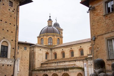 Santa Maria Assunta Katedrali - Urbino - İtalya