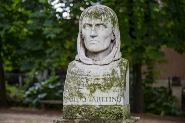 İtalyan Ortaçağ Müzisyeni Guido Aretino 'nun Baskını (Guido of Arezzo)