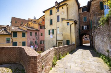 Siena 'nın Eski Kasabası' ndaki binalar - İtalya