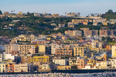 Pozzuoli Kasabası - İtalya