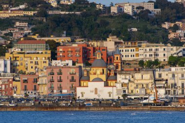 Pozzuoli Kasabası - İtalya