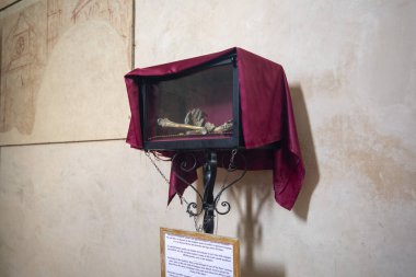 San Galgano 'daki Montesiepi Şapeli - İtalya