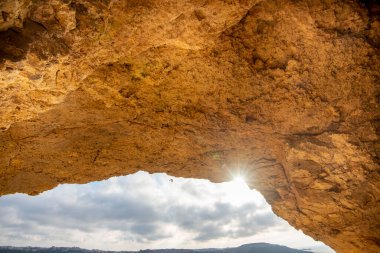 Tal Mixta Mağarası - Gozo - Malta