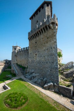 Guaita Kulesi 'ndeki avlu - San Marino