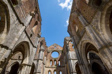 San Galgano Manastırı Harabeleri - İtalya