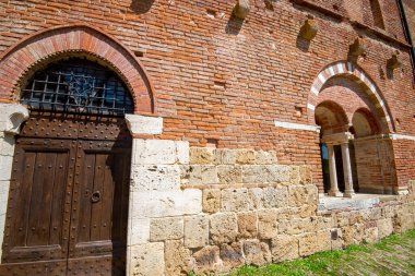 San Galgano Manastırı Harabeleri - İtalya