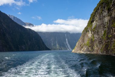Milford ses - Yeni Zelanda