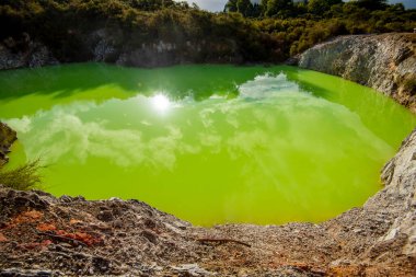 Waiotapu 'da Jeotermal Şeytan Hamamı - Yeni Zelanda