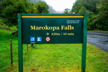 Marokopa Şelalesi - Yeni Zelanda