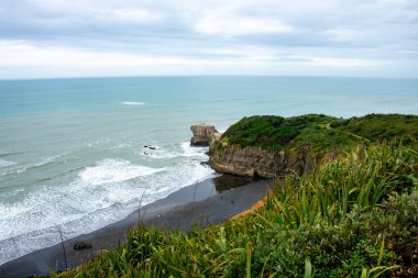 Muriwai Gannet Colony Beach - New Zealand clipart