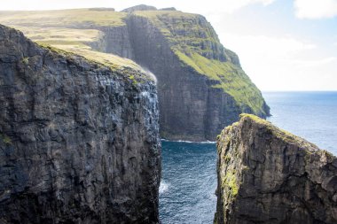 Asmundarstakkur Deniz Kayalıkları - Faroe Adaları