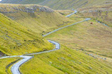 Eysturoy 'daki Dağ Yolu - Faroe Adaları