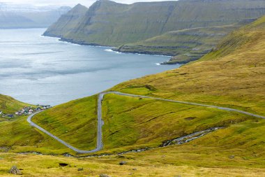Eysturoy 'daki Dağ Yolu - Faroe Adaları