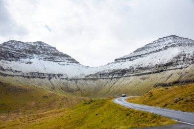 Eysturoy 'daki Dağ Yolu - Faroe Adaları