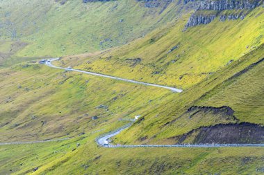 Eysturoy 'daki Dağ Yolu - Faroe Adaları