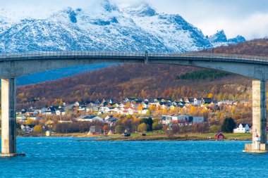 Tromso 'daki Sandnessund Köprüsü - Norveç