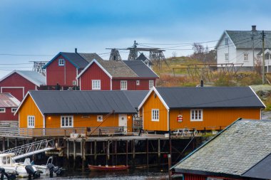 Lofoten 'deki Tind kasabası - Norveç