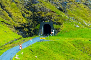 Villingardals Tüneli - Faroe Adaları