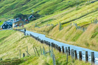 Kalsoy Adası - Faroe Adaları 'ndaki Tek şeritli yol