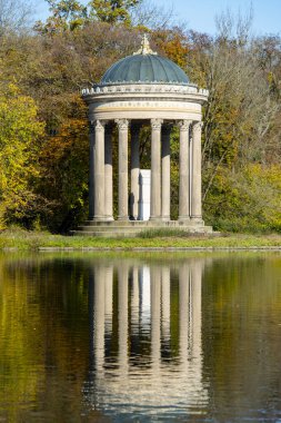 Nymphenburg Park 'taki Apollo Tapınağı - Almanya