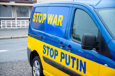 Ukrayna ve Rusya Savaşı Üzerine Siyasi Slogan