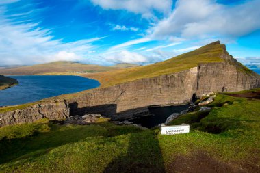 Köle Uçurumu (Traelanipa) - Faroe Adaları
