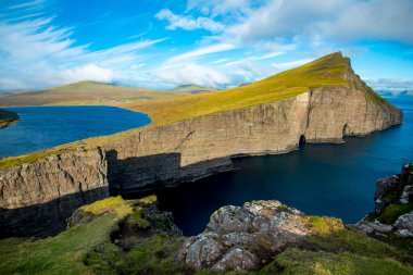 Köle Uçurumu (Traelanipa) - Faroe Adaları