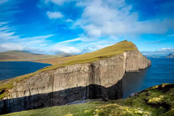 Köle Uçurumu (Traelanipa) - Faroe Adaları