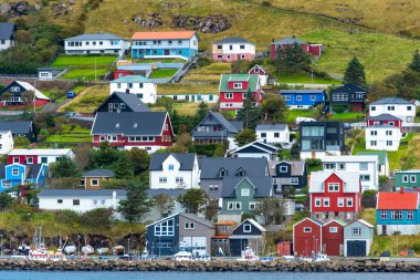 Suduroy Adası 'ndaki Tvoroyri Köyü - Faroe Adaları